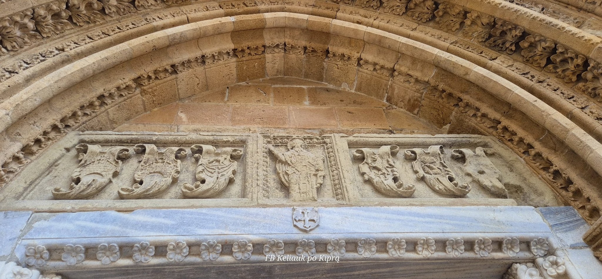 596216381 25869845499285859 2839422774412861413 n 2050x950